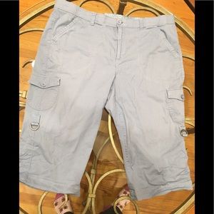 Gloria Vanderbilt 16w Light Blue Capris